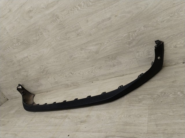 Нижняя накладка на передний бампер 51117301622 BMW