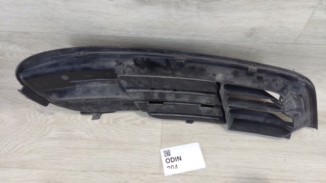  Решетка переднего бампера левая 51117331733 BMW