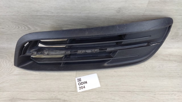 BMW 51117331733 Решетка бампера переднего левая в наличии Ужгород