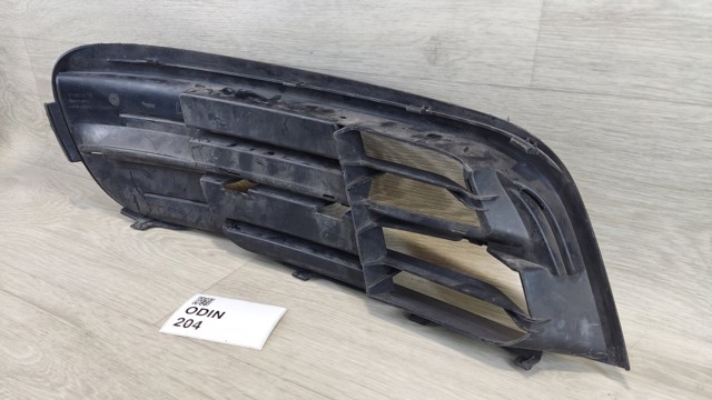 51117331733 BMW Решетка бампера переднего левая купить в Тернополь