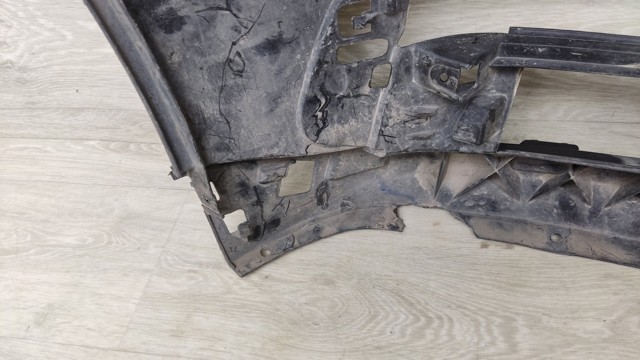 BMW 51117357229 Кронштейн крепления противотуманной фары левой в наличии Полтава