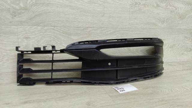 51117385263 Решетка бампера переднего внутренняя левая купить Сумы