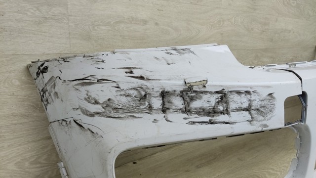 BMW 51117390520 Передний бампер в наличии Чернигов