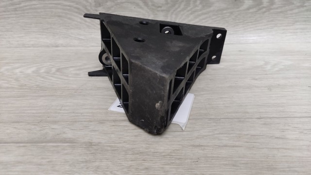 BMW 51117414353 Кронштейн усилителя переднего бампера в наличии Николаев