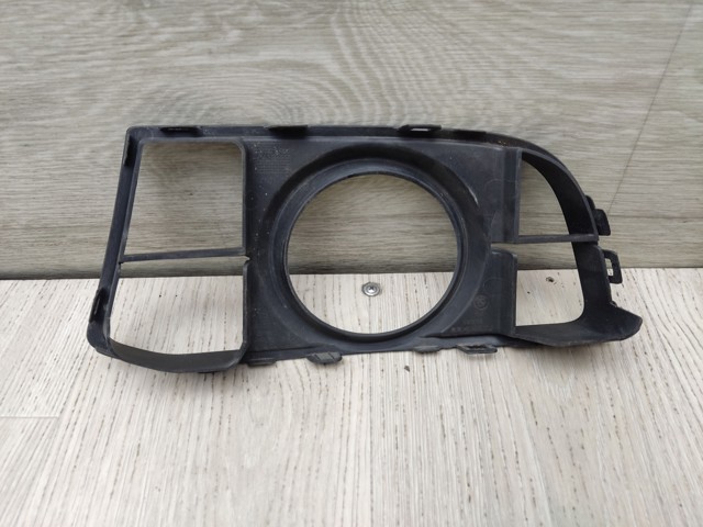 51118059002 Решетка бампера переднего правая купить Николаев
