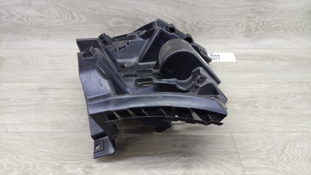 BMW 51128069961 Кронштейн бампера заднего левый в наличии Каменское