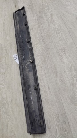 BMW 51137205779 Молдинг двери передней левой нижний в наличии Украина