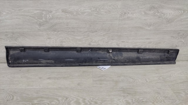 BMW 51137205779 Молдинг двери передней левой нижний в наличии Хмельницкий