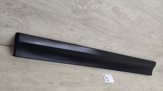 BMW 51137205779 Молдинг двери передней левой нижний в наличии Запорожье