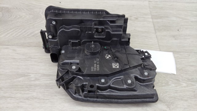 Замок задней двери, левой 51227281939 BMW