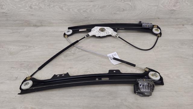 51337184384 BMW Стеклоподъемник передней правой двери купить в Черновцы