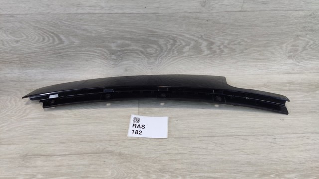 51357258308 BMW Накладка двери задней правой вертикальная купить в Днепр