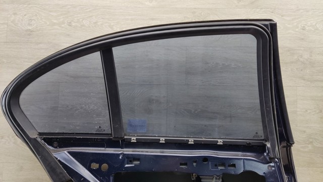 51358223809 BMW Стекло двери задней левой купить в Чернигов