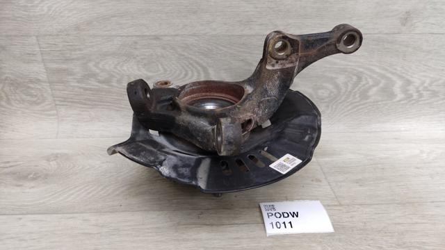 51716K2000 Цапфа (поворотный кулак) передний правый купить Днепр