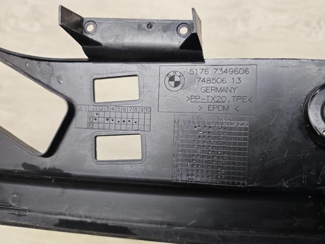 51767349606 BMW Уплотнитель крыла купить в Житомир