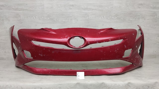 Бампер на авто 5211947700 TOYOTA