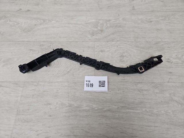 Левый кронштейн заднего бампера 5215660080 TOYOTA