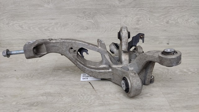 HONDA 52215TRTA01 Цапфа (поворотный кулак) задний левый в наличии Николаев