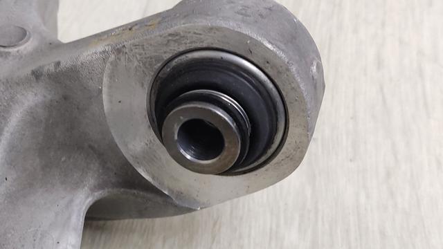 52711CU000 HYUNDAI Цапфа (поворотный кулак) задний правый купить в Ирпень