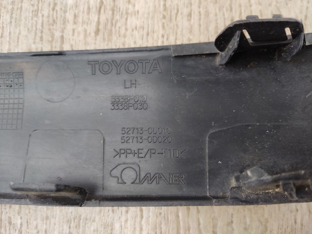 Молдинг бампера переднего левый 527130D010 TOYOTA
