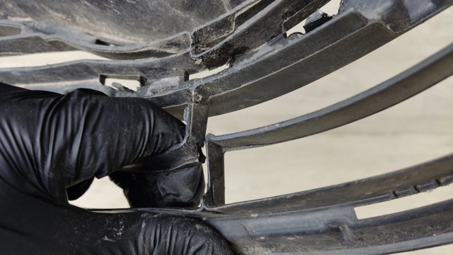 TOYOTA 531010D220 Решетка радиатора в наличии Сумы