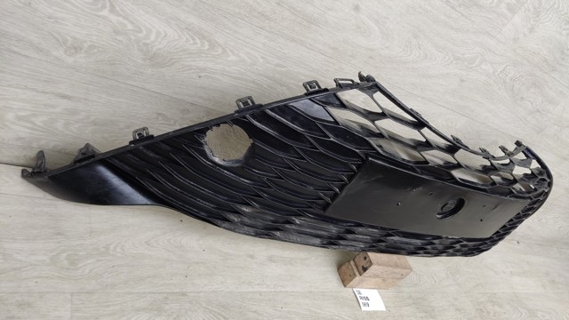 531020D140 TOYOTA Решетка радиатора купить в Хмельницкий