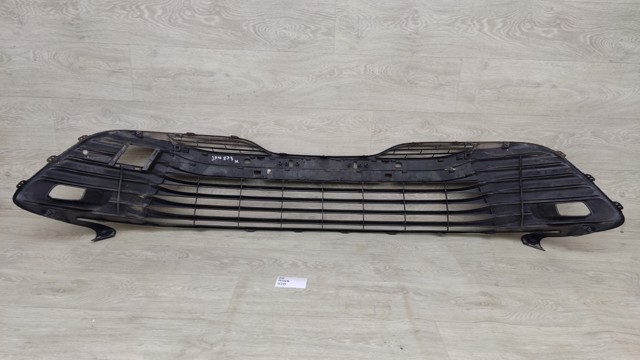 TOYOTA 5310233160 Решетка бампера переднего в наличии Черновцы