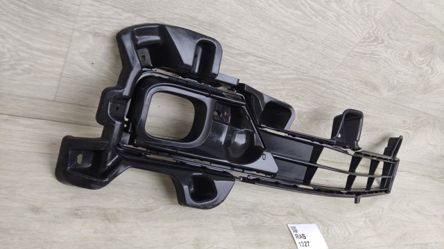 5310360010 TOYOTA Решетка бампера переднего правая купить в Хмельницкий
