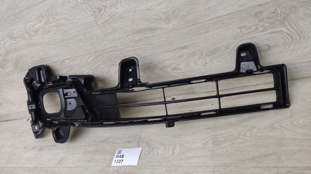 5310360010 TOYOTA Решетка бампера переднего правая купить в Павлоград