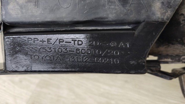 5310360010 TOYOTA Решетка бампера переднего правая купить в Киев