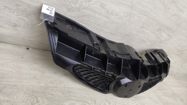 531110H010 TOYOTA Решетка радиатора купить в Киев