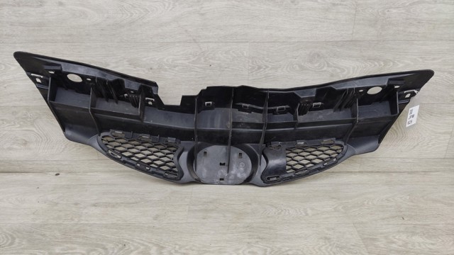 531110H010 TOYOTA Решетка радиатора купить в Николаев