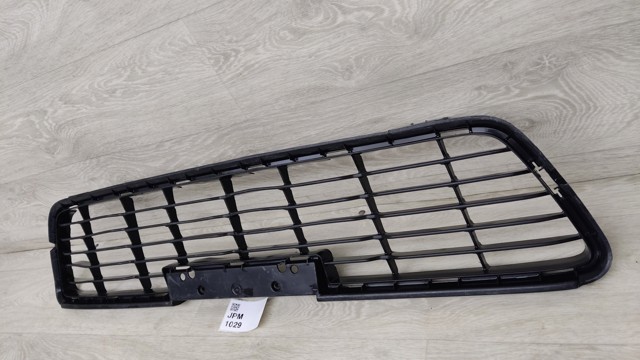 TOYOTA 531120K120 Решетка бампера переднего центральная в наличии Ужгород