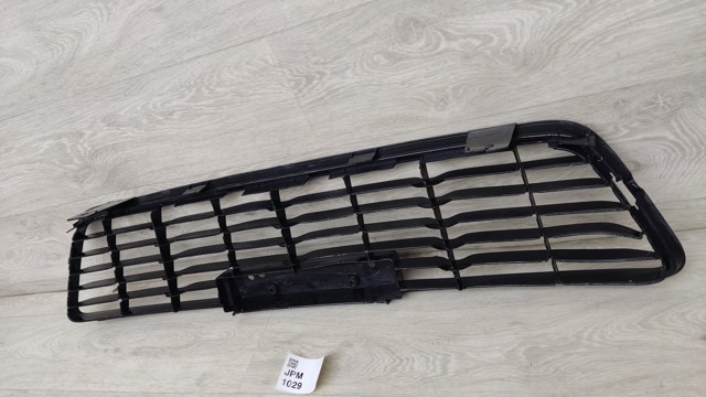 531120K120 TOYOTA Решетка бампера переднего центральная купить в Черкассы