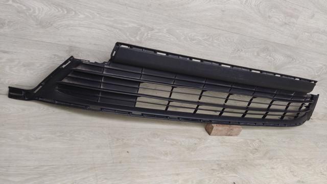 TOYOTA 5311342080 Решетка бампера переднего нижняя в наличии Ирпень