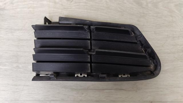  Решетка переднего бампера левая 5312842080 TOYOTA