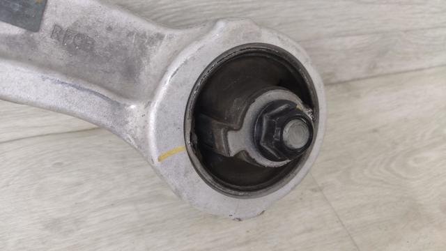 Левый рычаг передней нижней подвески 54505CU000 HYUNDAI