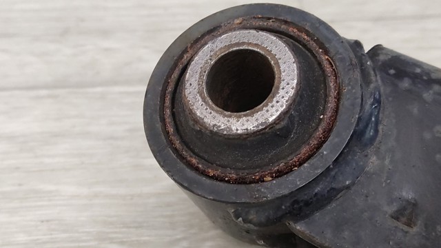 55110JG01E NISSAN Рычаг задней подвески нижний правый купить в Тернополь
