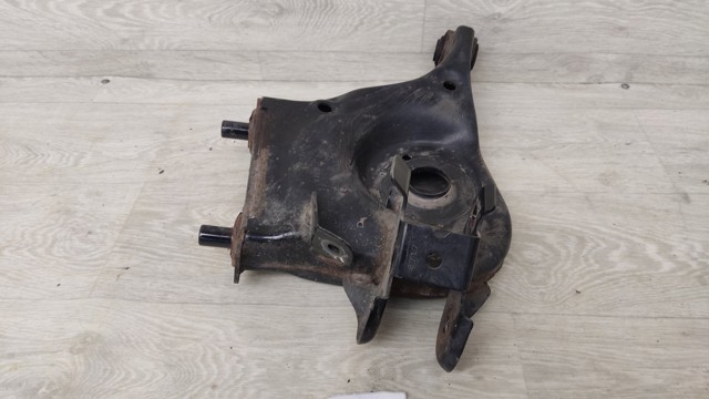 551B15NA0B Рычаг задней подвески нижний левый купить Черновцы