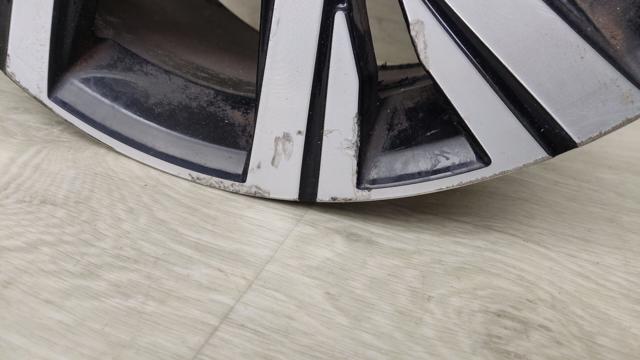 VAG 561601025ADFZZ Диски колесные литые (легкосплавные, титановые) в наличии Ровно