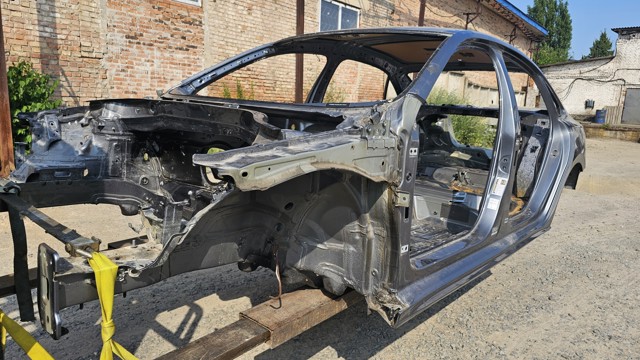 Крыло правое заднее 561809844A VAG