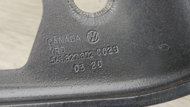 VAG 561827302C Петля крышки багажника в наличии Одесса