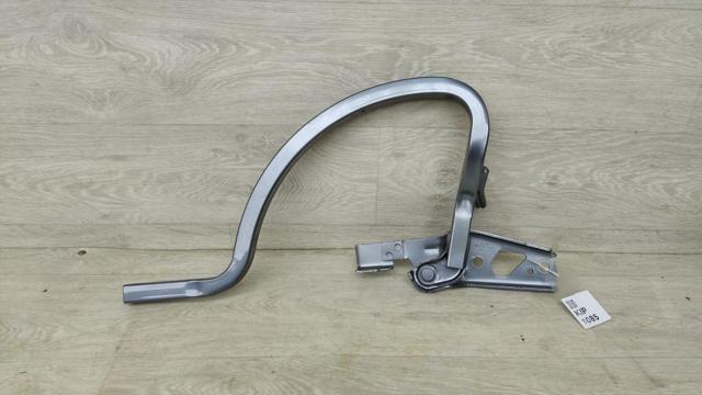 VAG 561827302C Петля крышки багажника в наличии Кривой Рог