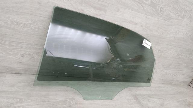 561845025A VAG Стекло двери задней левой купить в Львов