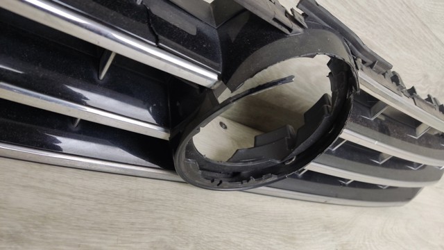 VAG 561853651HOQE Решетка радиатора в наличии Ровно