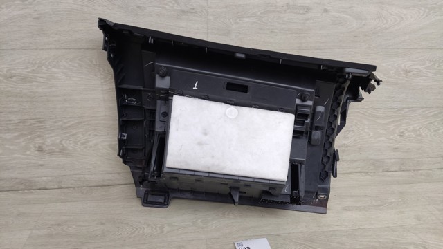 VAG 561857101C82V Крышка перчаточного ящика (бардачка) в наличии Львов