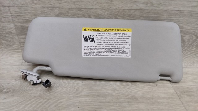 Козырек противосолнечный 561857551AK2F4 VAG