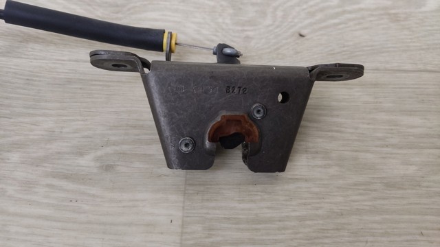 VAG 561885682D в наличии Киев
