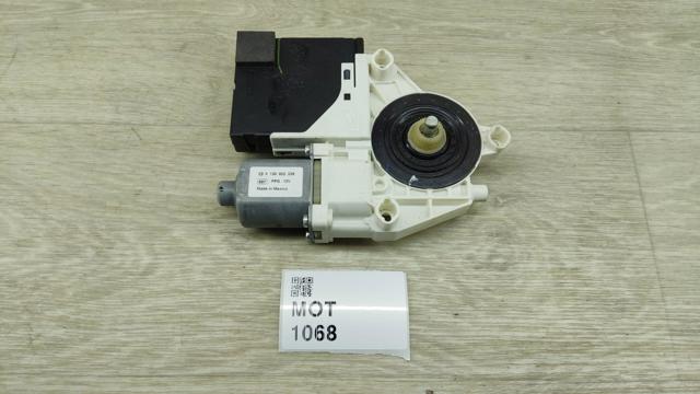 561959701C VAG Мотор стеклоподъемника двери передней левой купить в Хмельницкий