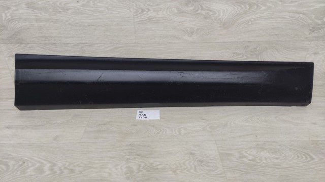 VAG 565854940 Молдинг двери передней правой в наличии Чернигов